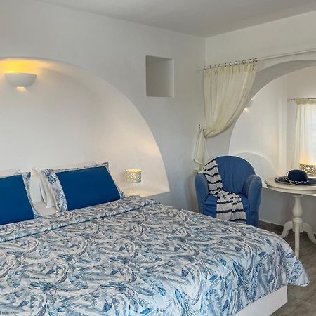Aspalathras White Hotel Folegandros Town ภายนอก รูปภาพ