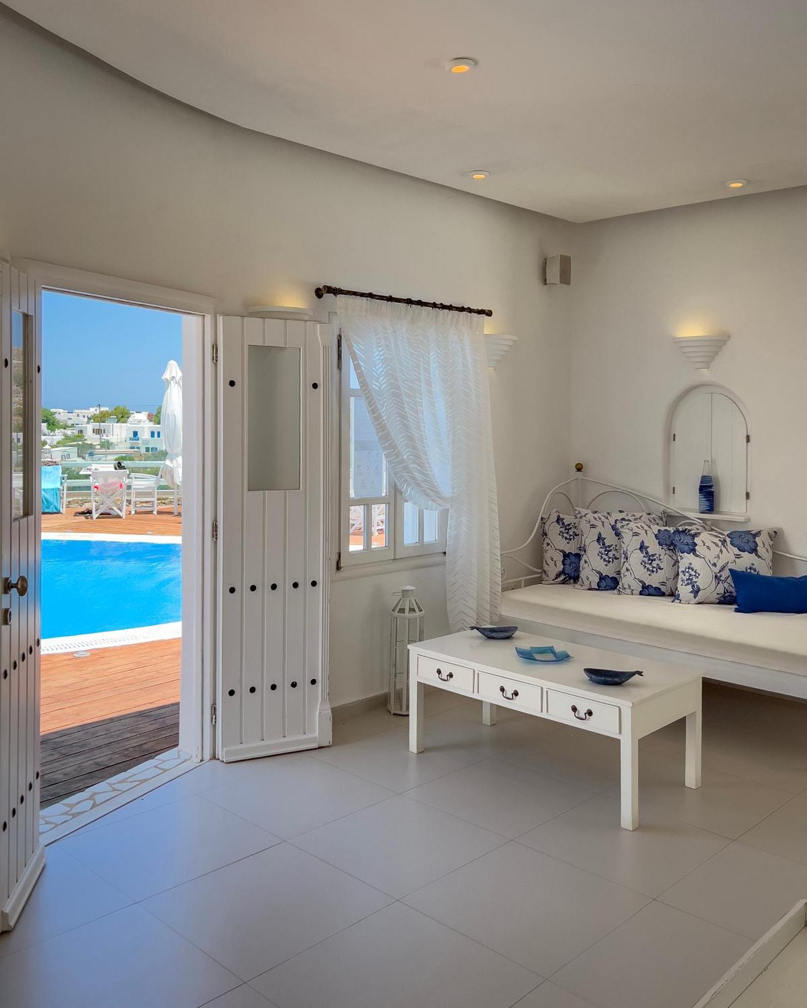 Aspalathras White Hotel Folegandros Town ภายนอก รูปภาพ