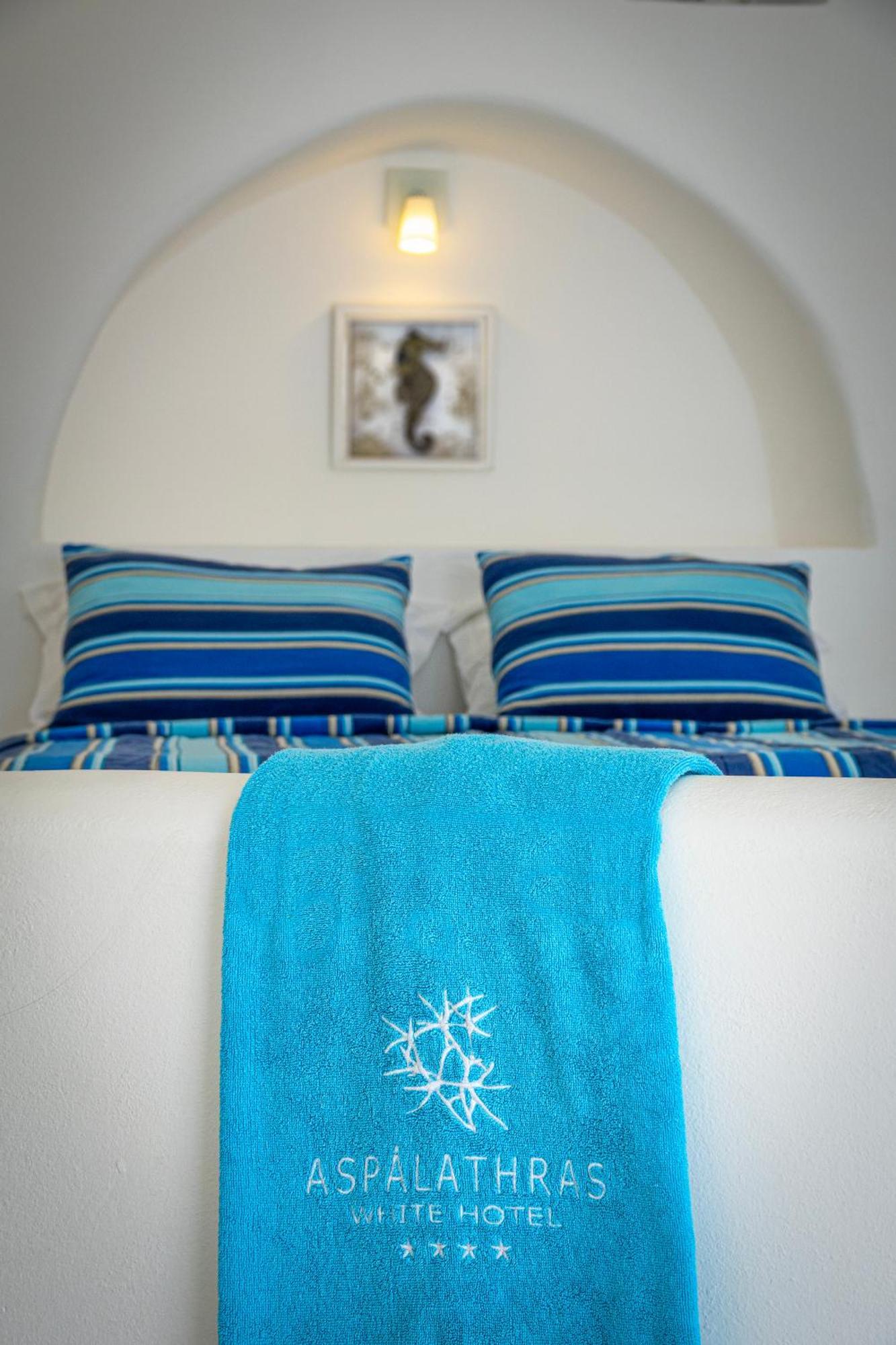 Aspalathras White Hotel Folegandros Town ภายนอก รูปภาพ