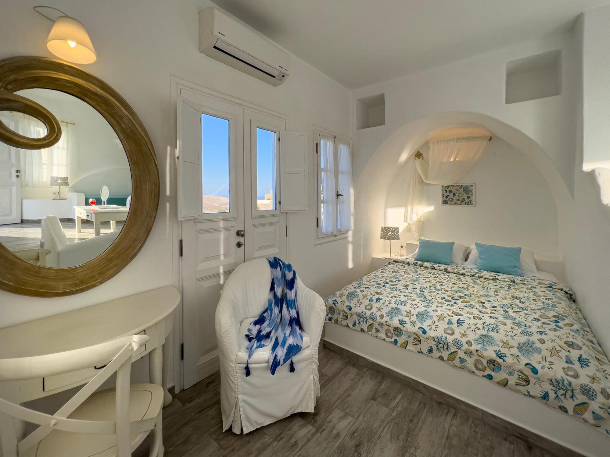 Aspalathras White Hotel Folegandros Town ภายนอก รูปภาพ