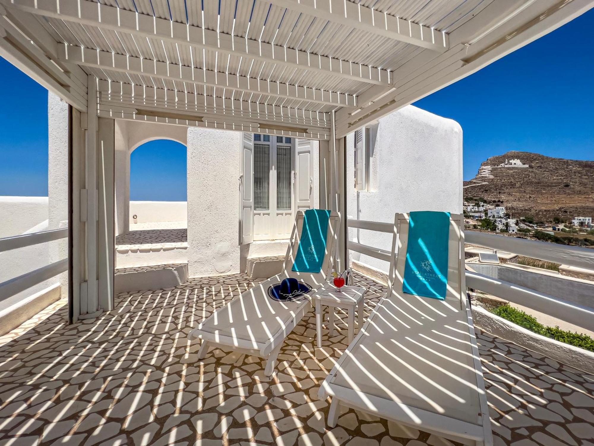 Aspalathras White Hotel Folegandros Town ภายนอก รูปภาพ