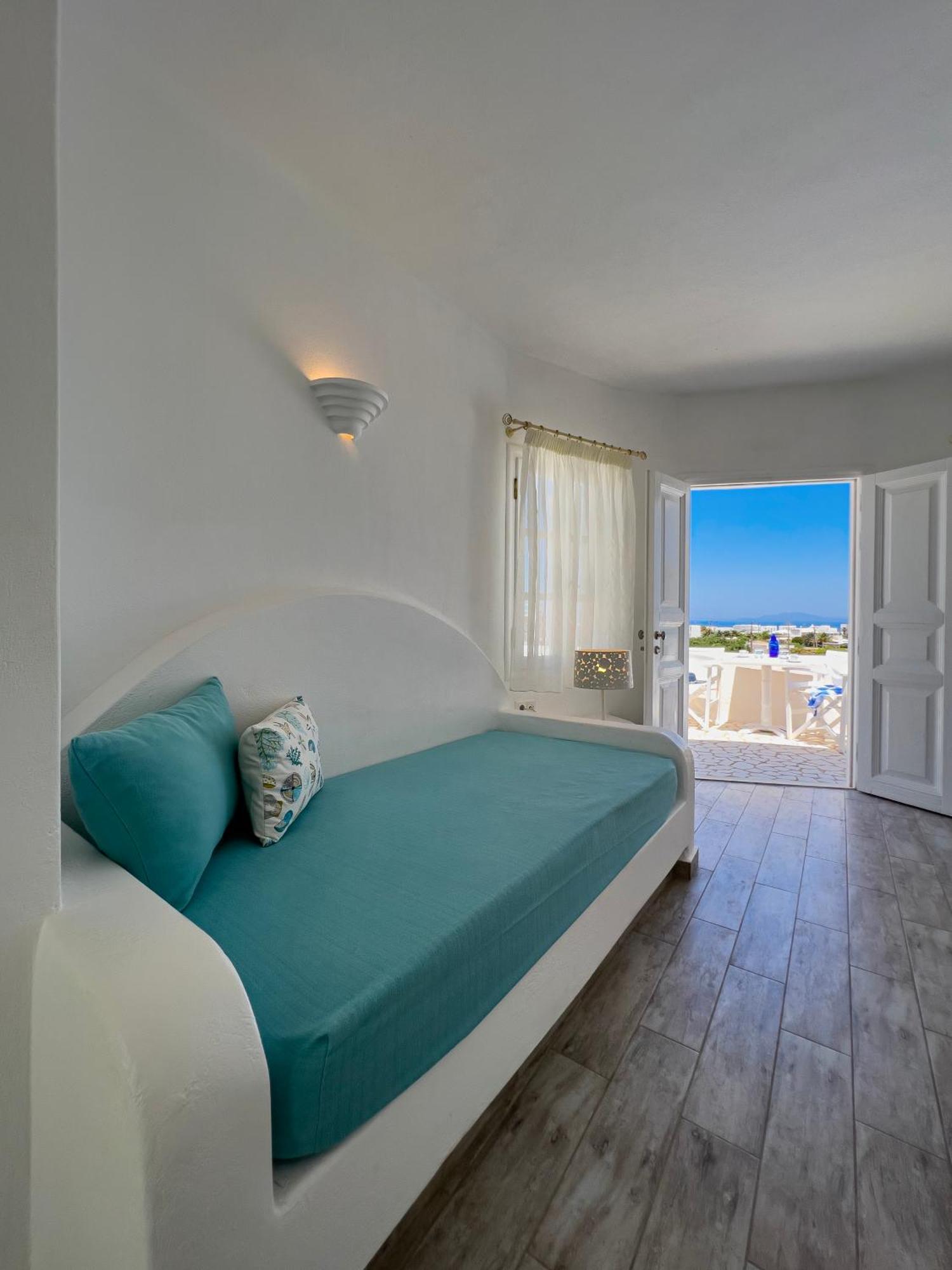 Aspalathras White Hotel Folegandros Town ภายนอก รูปภาพ