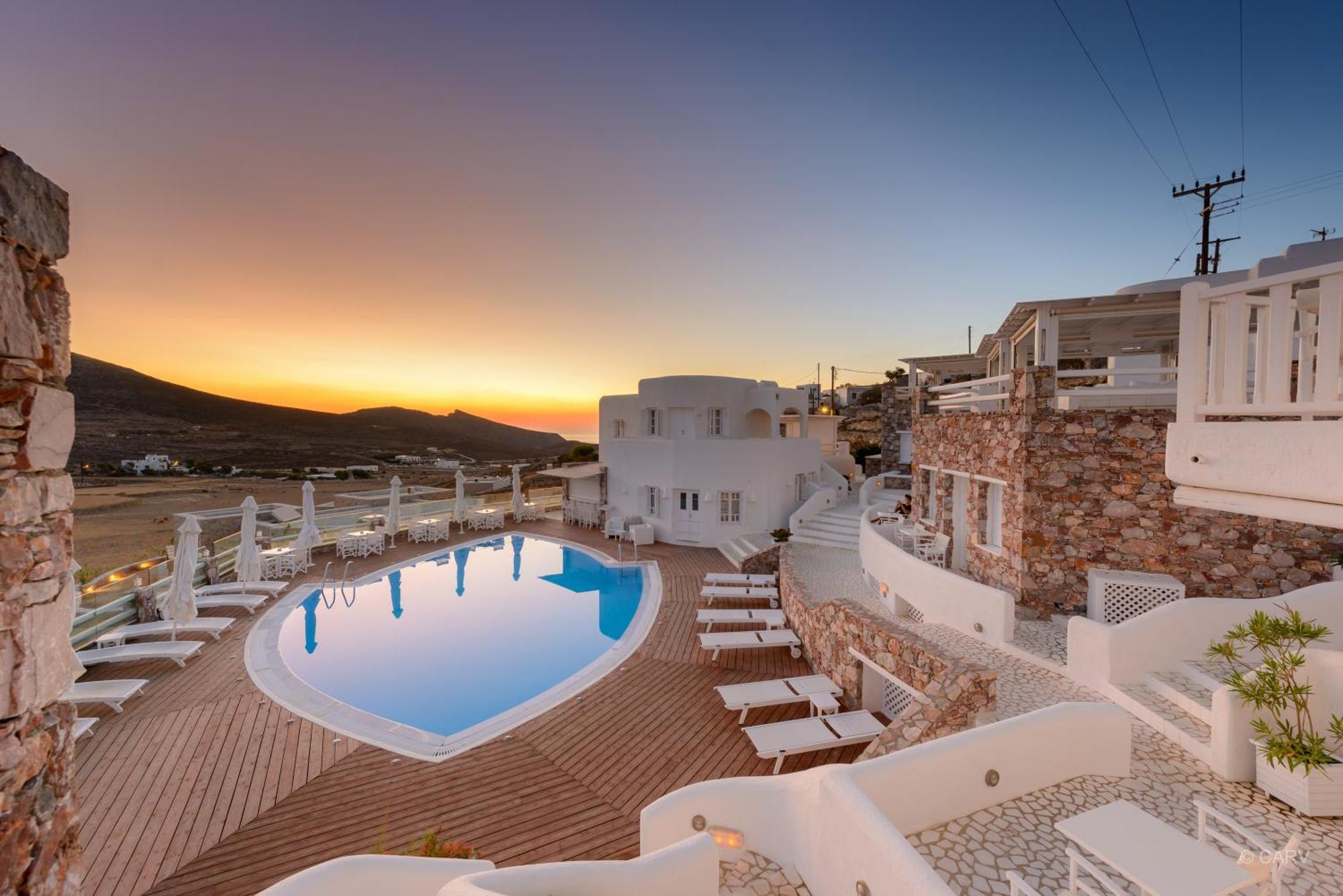 Aspalathras White Hotel Folegandros Town ภายนอก รูปภาพ