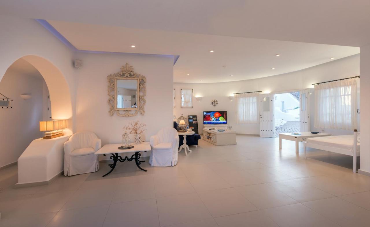 Aspalathras White Hotel Folegandros Town ภายนอก รูปภาพ